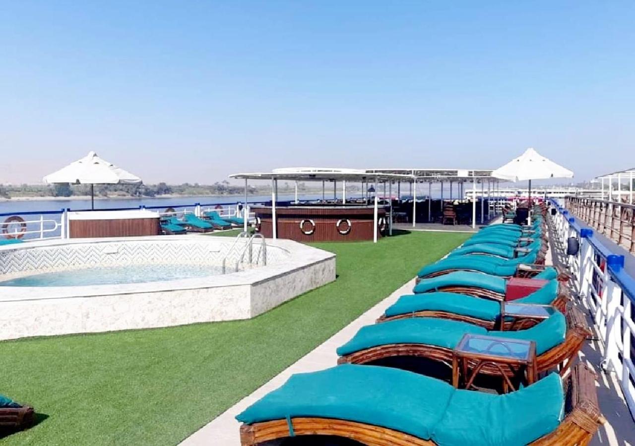 Nile Cruise Al Nabiltan Every Saturday From Luxor 4 Nights & Every Wednesday From Aswan 3 Nights Al Karnak Eksteriør billede