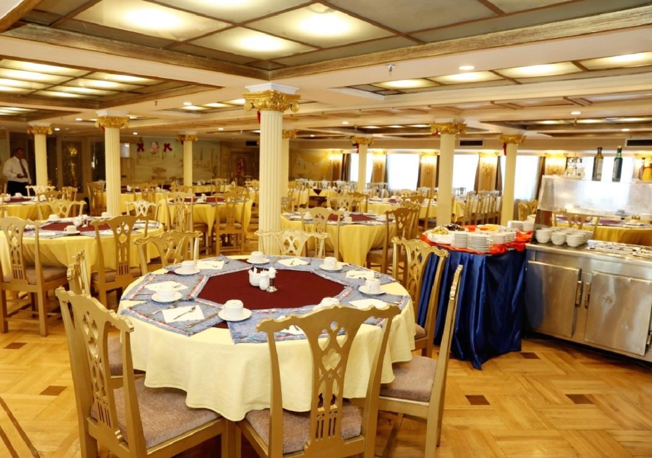 Nile Cruise Al Nabiltan Every Saturday From Luxor 4 Nights & Every Wednesday From Aswan 3 Nights Al Karnak Eksteriør billede